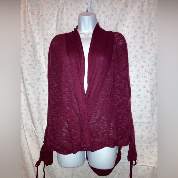 No Boundaries maroon thin jacket with crochet back - Picture 2 of 3